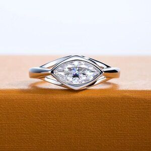 1cttw Marquise Cut Moissanite D Color VVS1 Clarity Silver Wedding Ring